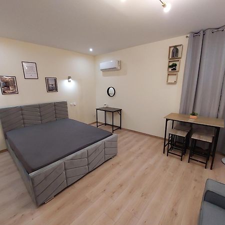 Studio Epernay 25M2 Rez De Chaussee, Ground Floor Kültér fotó